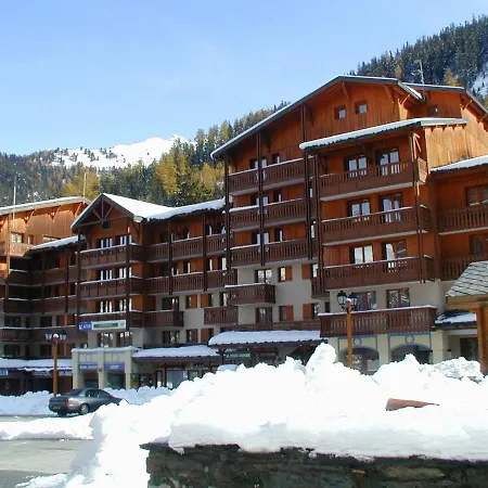 Au Pied Des Pistes